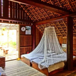 Moustiquaire Imprégnée Totem 2 Pharmavoyage -Extérieur Équipement Magasin 2 moustiquaire impregnee totem 2 pharmavoyage.jpg